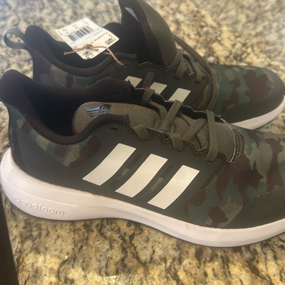 Adidas fortarun Camo size 7 nwt
